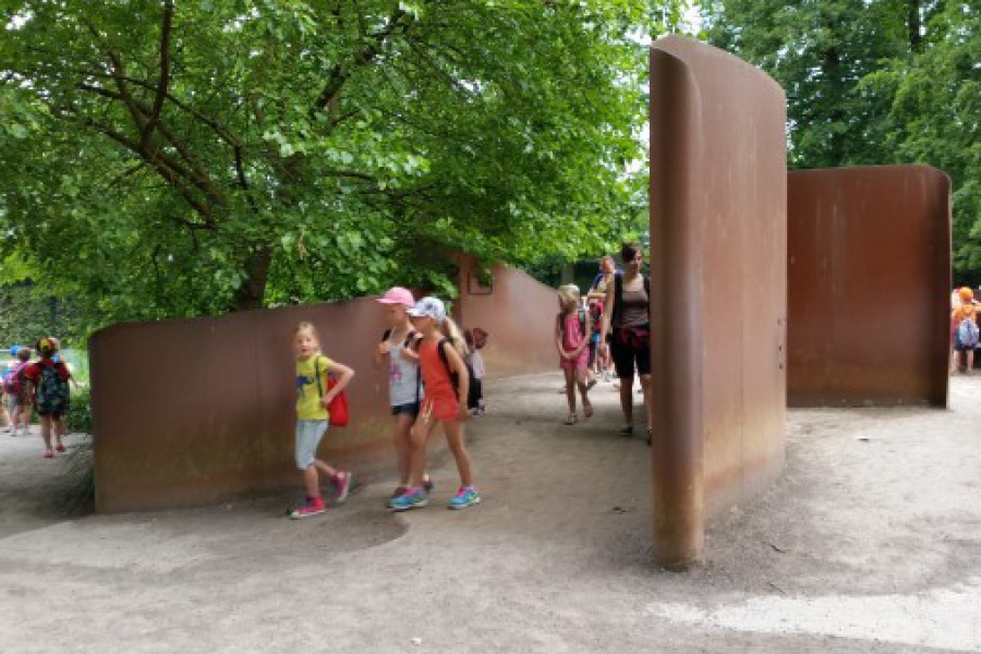 Schoolreis eerste graad: kuieren tussen de dieren in Planckendael.