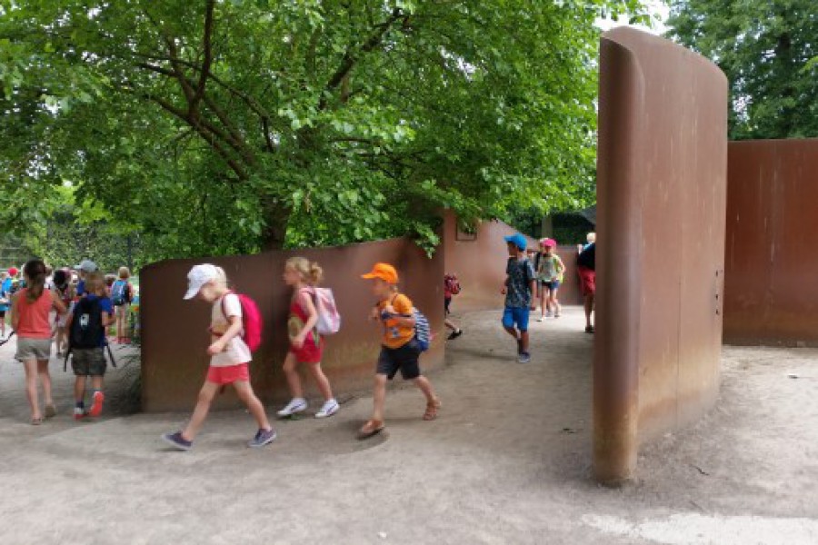 Schoolreis eerste graad: kuieren tussen de dieren in Planckendael.