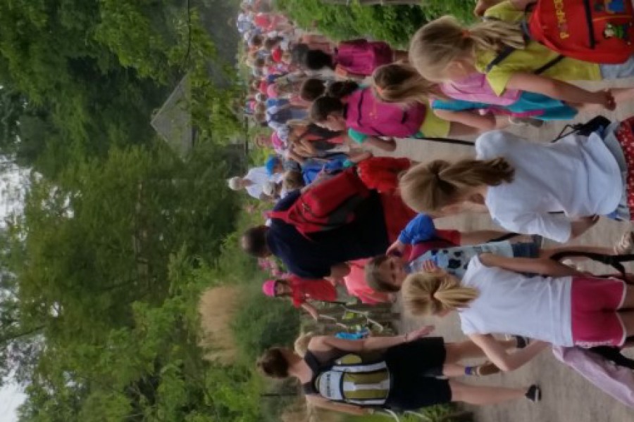 Schoolreis eerste graad: kuieren tussen de dieren in Planckendael.